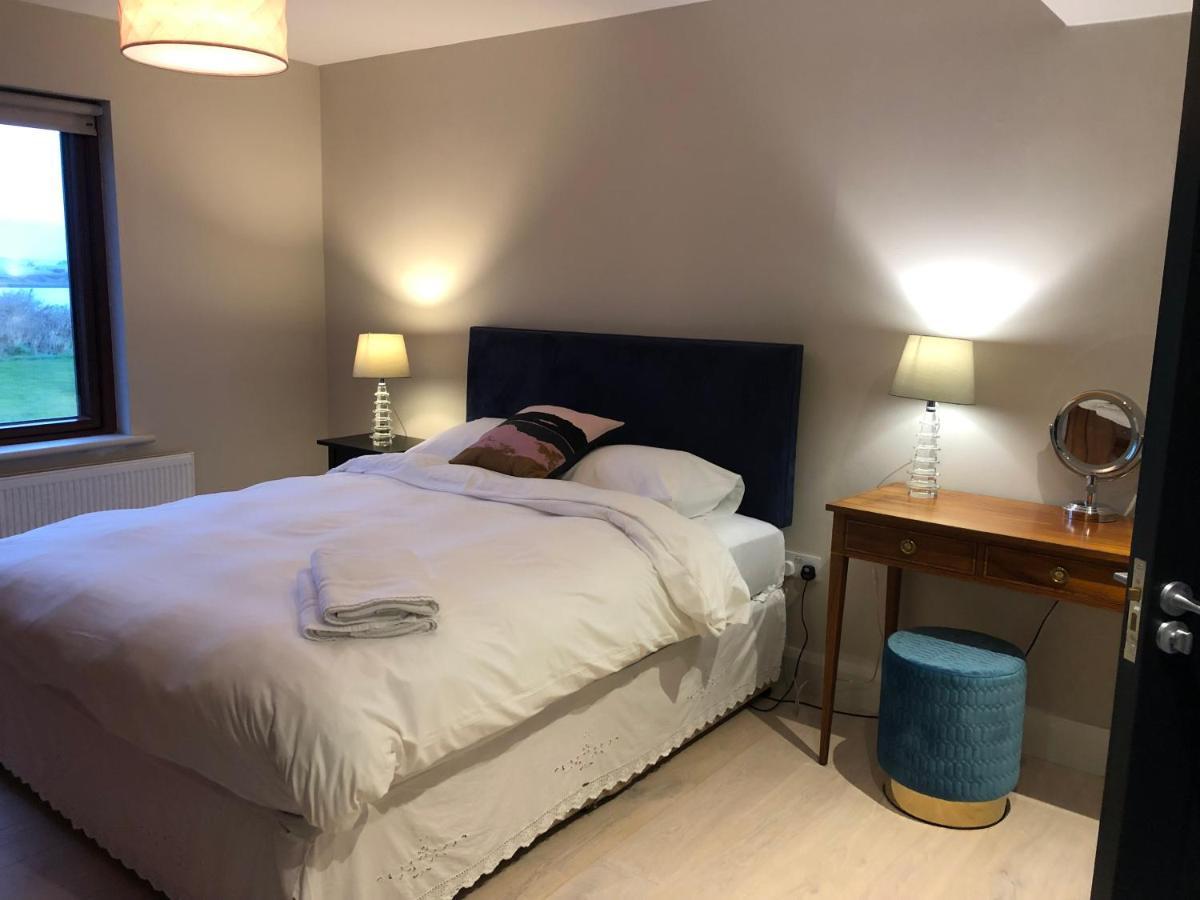 Westport Coastal Lodge エクステリア 写真